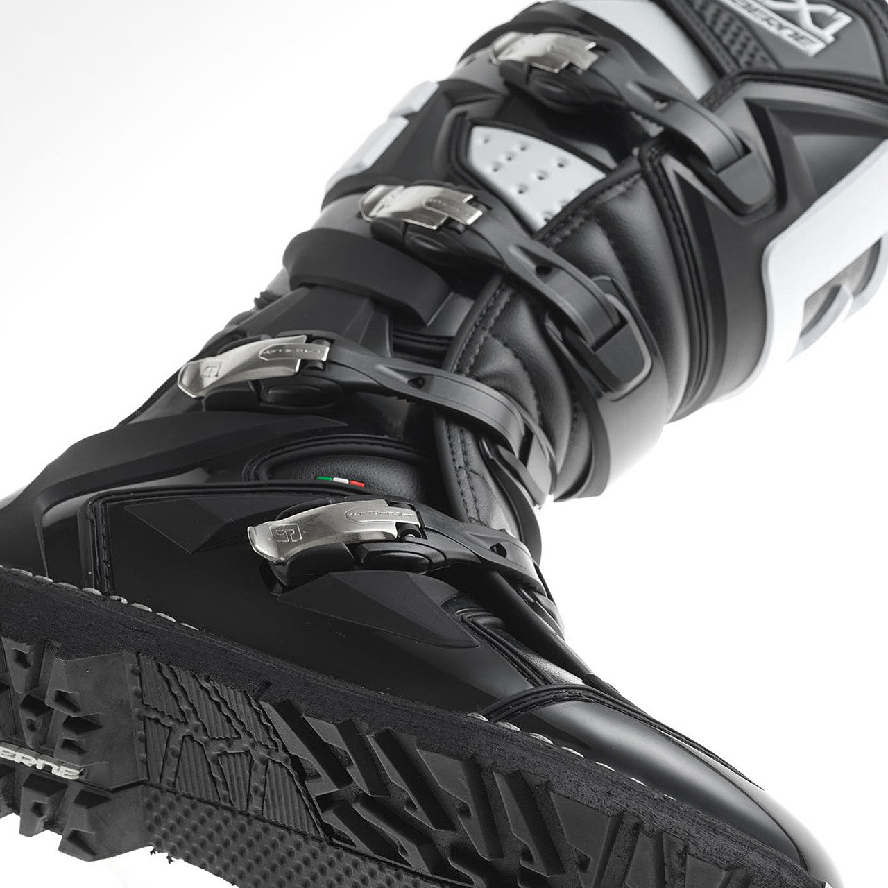GX1 Enduro