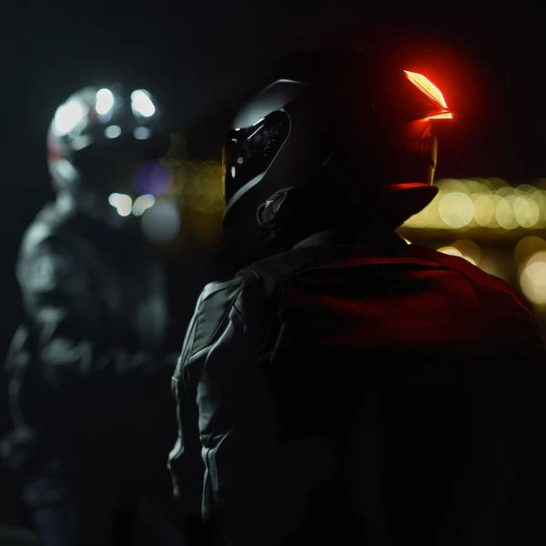 Il Casco con Stop integrato